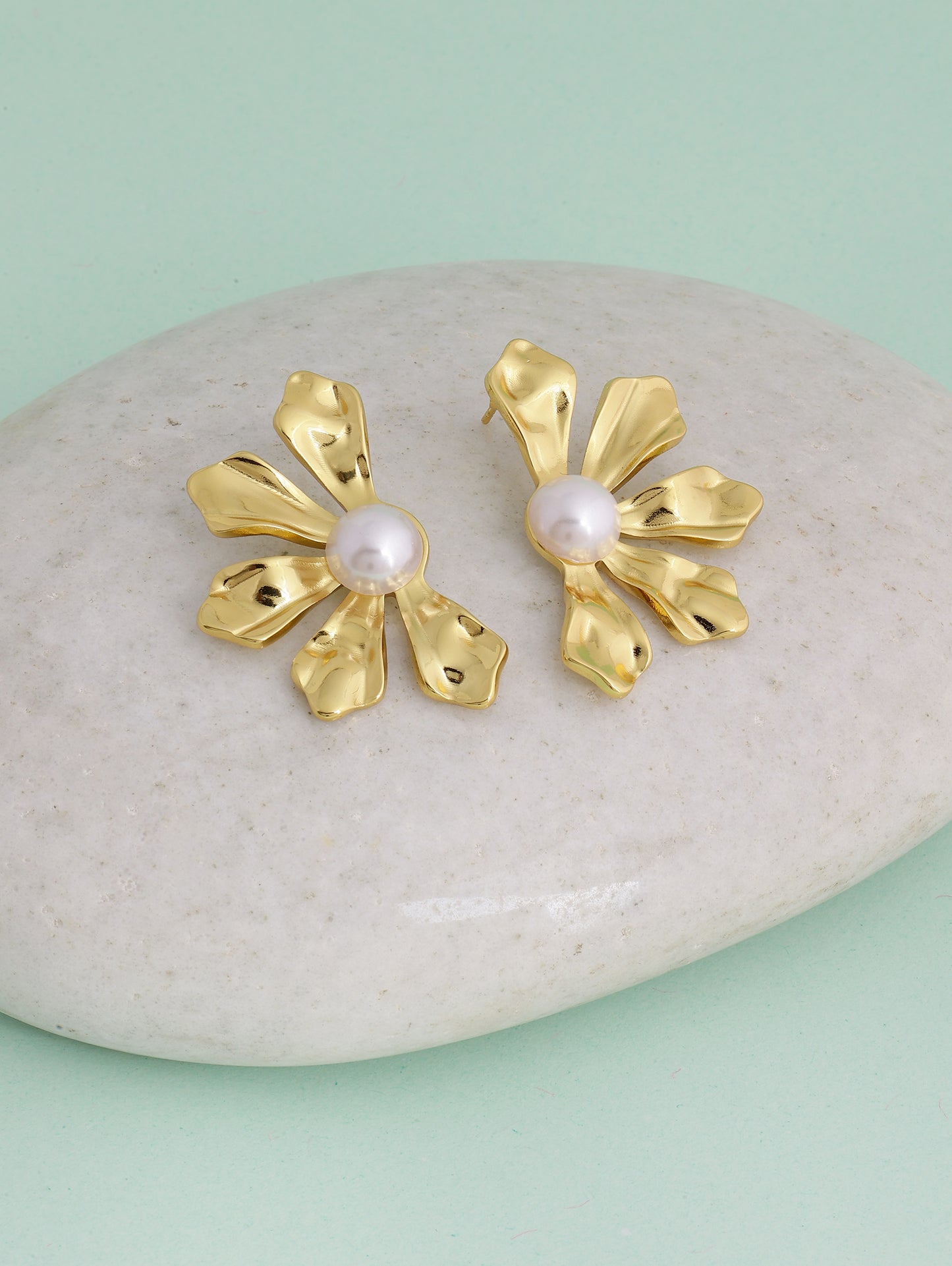 Petal Pearl Stud Earrings