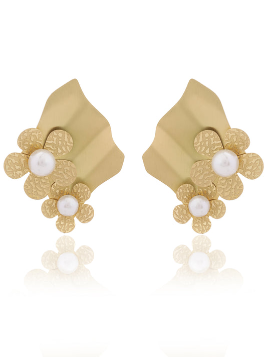 Gold Flower Cluster Earrings With Pearl