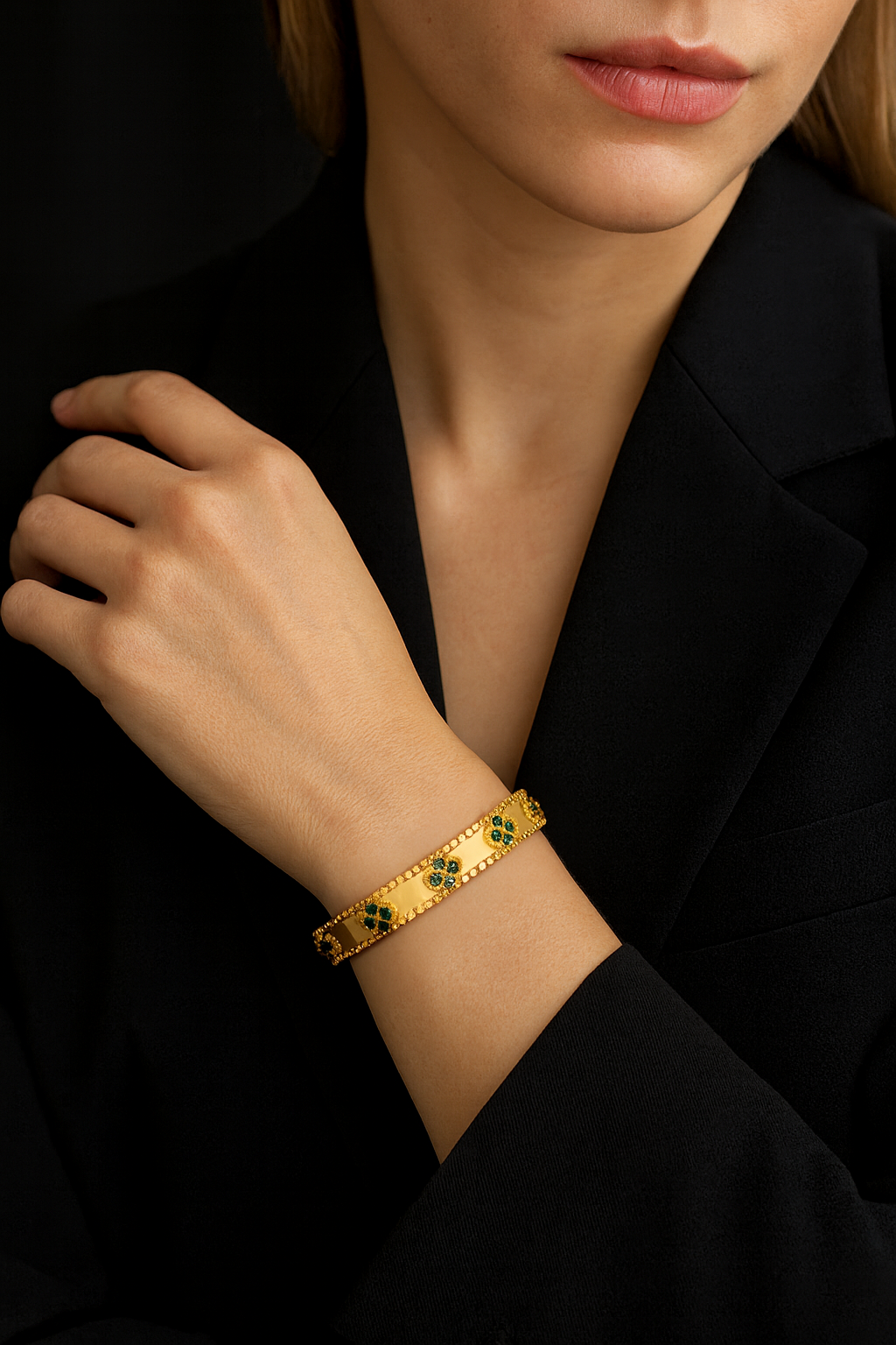 Emerald Bloom Clover Bangle