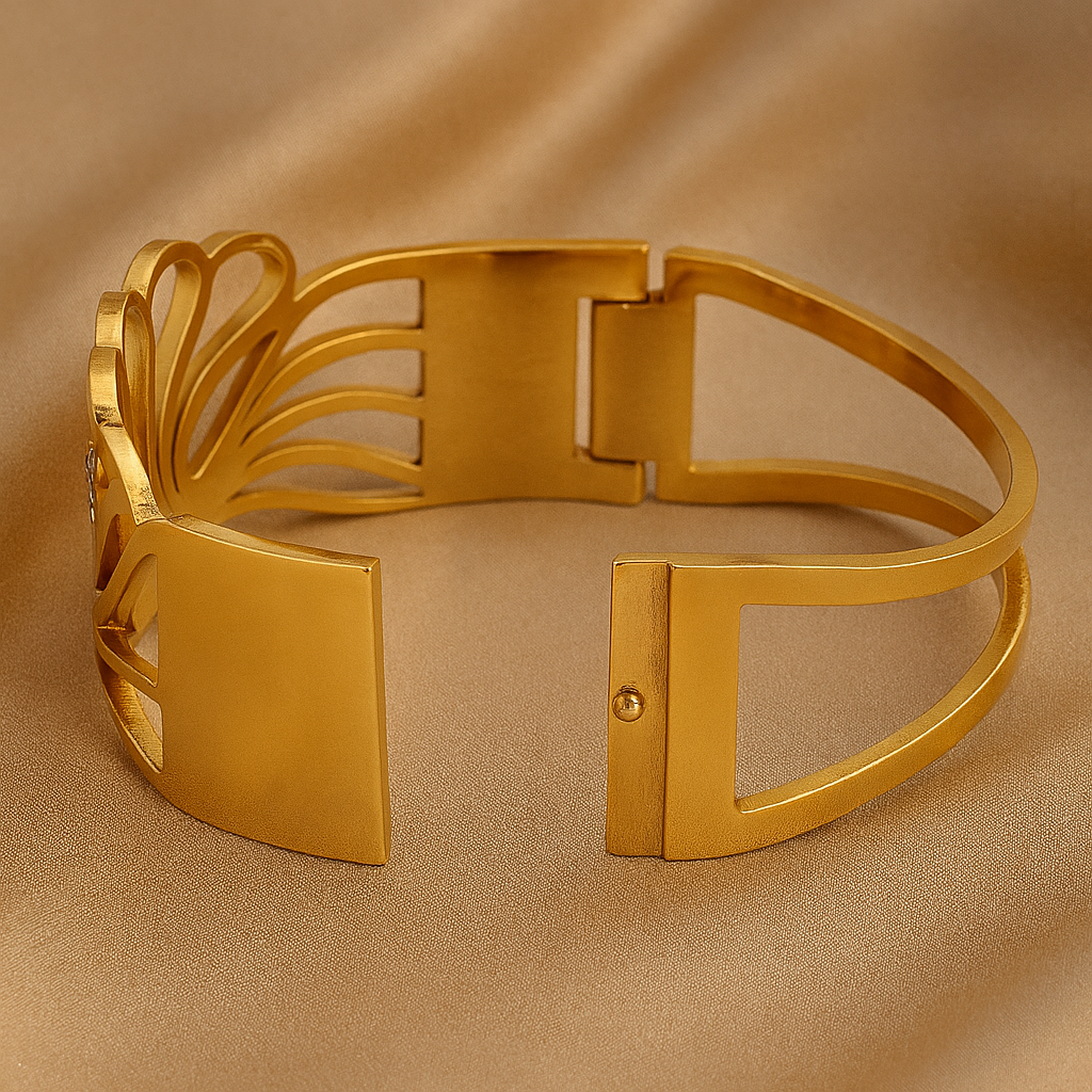 Luxe Petal Openwork 18k Gold Plated Bangle