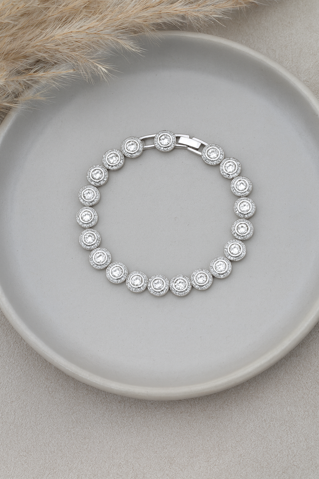 Luxe Round  Bracelet