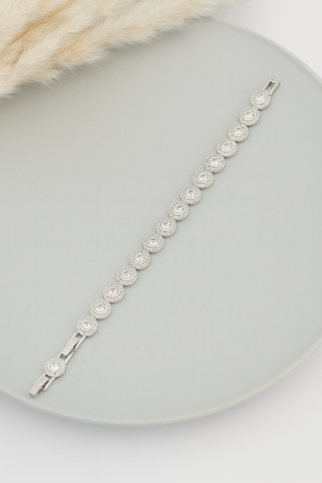 Luxe Round  Bracelet