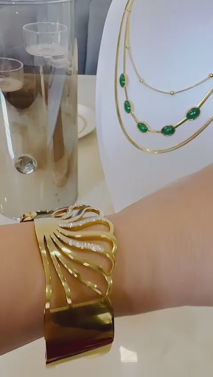 Luxe Petal Openwork 18k Gold Plated Bangle
